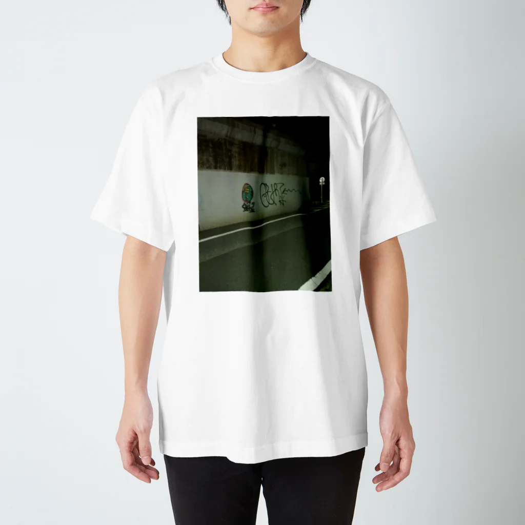キンゲーの4eyes photo Regular Fit T-Shirt