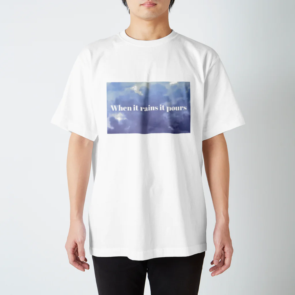 N I U .のwhen it rains it pours シリーズ スタンダードTシャツ