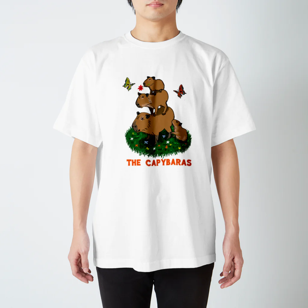 momosakuのthe capybaras Regular Fit T-Shirt