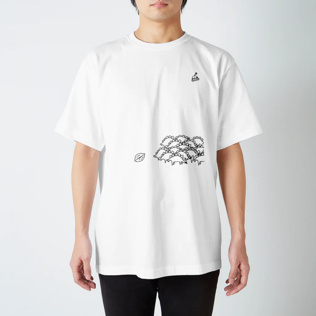 えんがわカフェの全然割れてないピスタチオ対3千のステゴサウルス2 Regular Fit T-Shirt