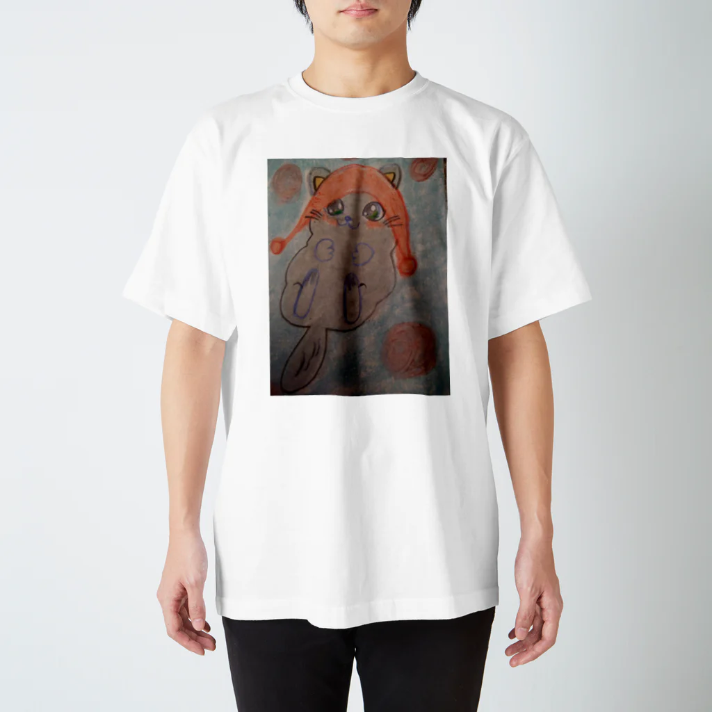 絵描きのまゆんのデザインのニット帽猫ちゃん スタンダードTシャツ