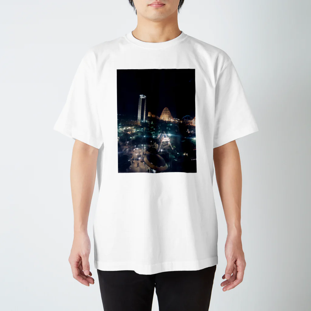 タンスにゴンゴンの夜の遊園地 Regular Fit T-Shirt