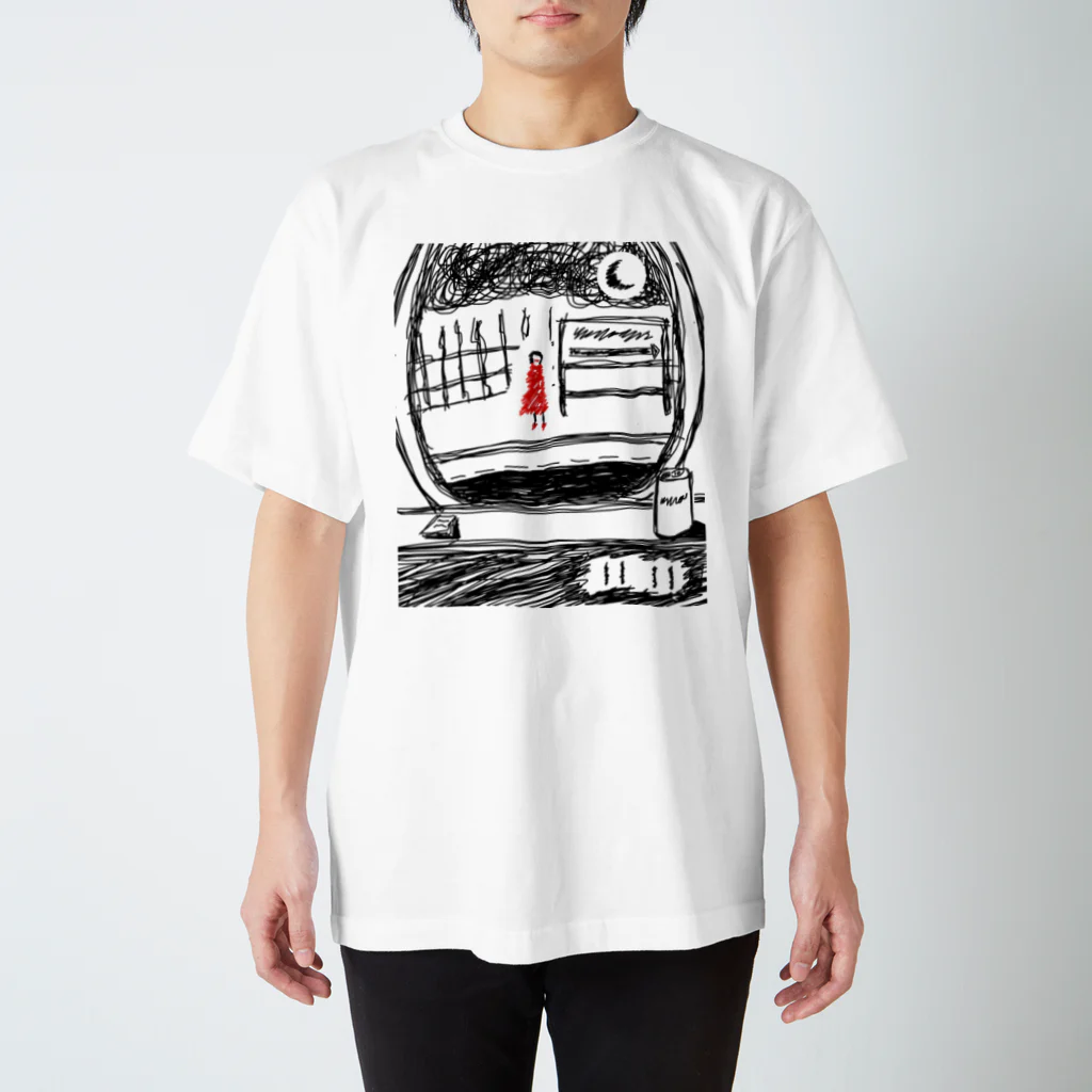 私は祈った人です。の列車の窓に佇む少女 Regular Fit T-Shirt