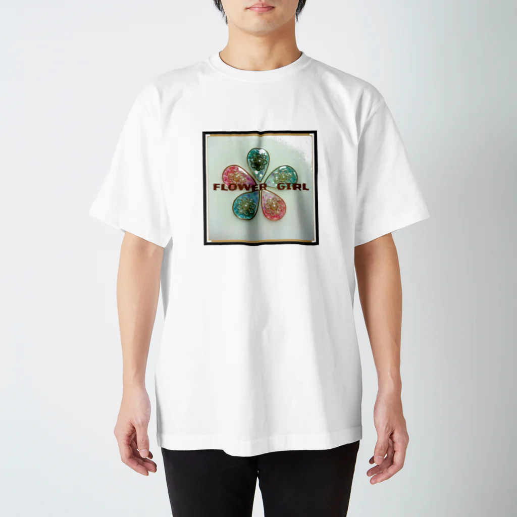 u-tanのFLOWER   GIRL Regular Fit T-Shirt