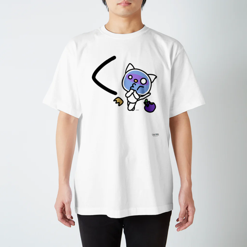 ジージョのデカ文字にゃんこ「く」 Regular Fit T-Shirt