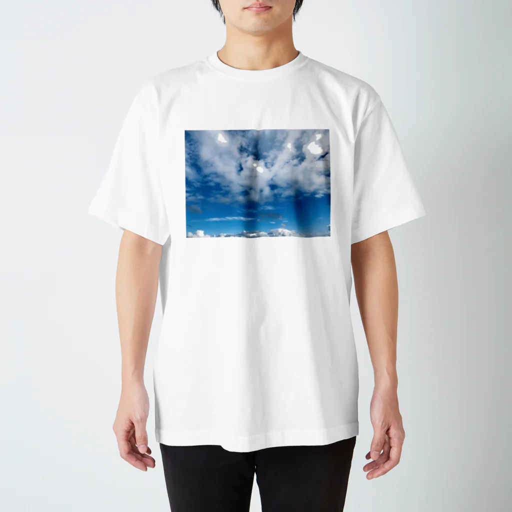 BlueFairyの雲がもくもく スタンダードTシャツ