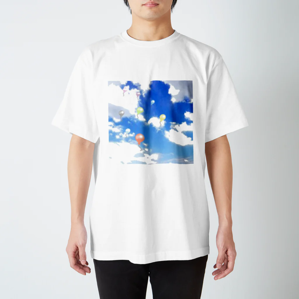 谷田部㌀⑨の空と風船 Regular Fit T-Shirt