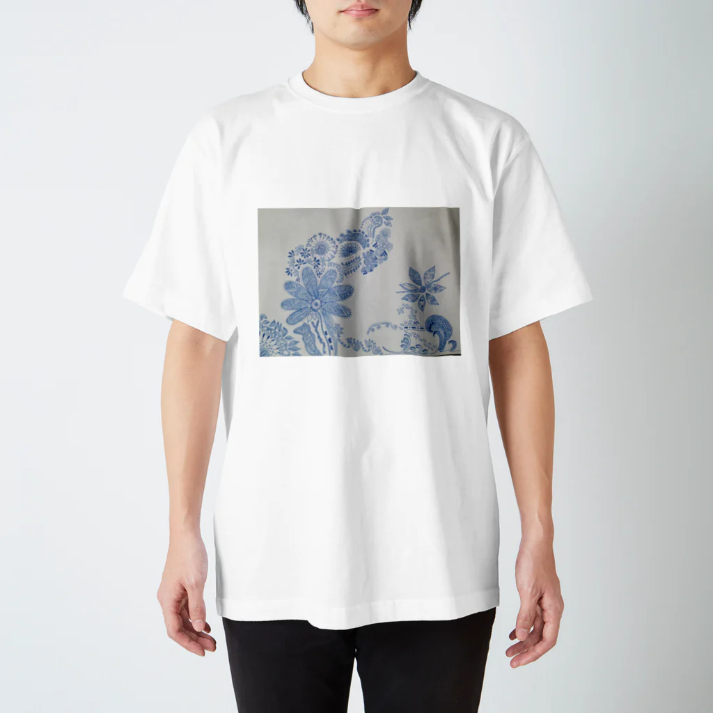 Naomi KurodaのLittle  Flower Regular Fit T-Shirt