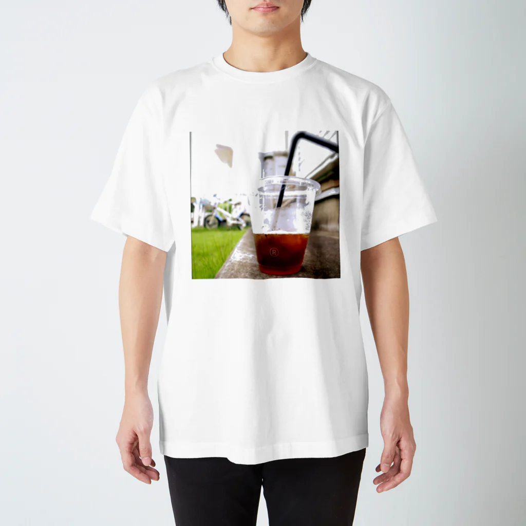 cntygswのice coffee Regular Fit T-Shirt