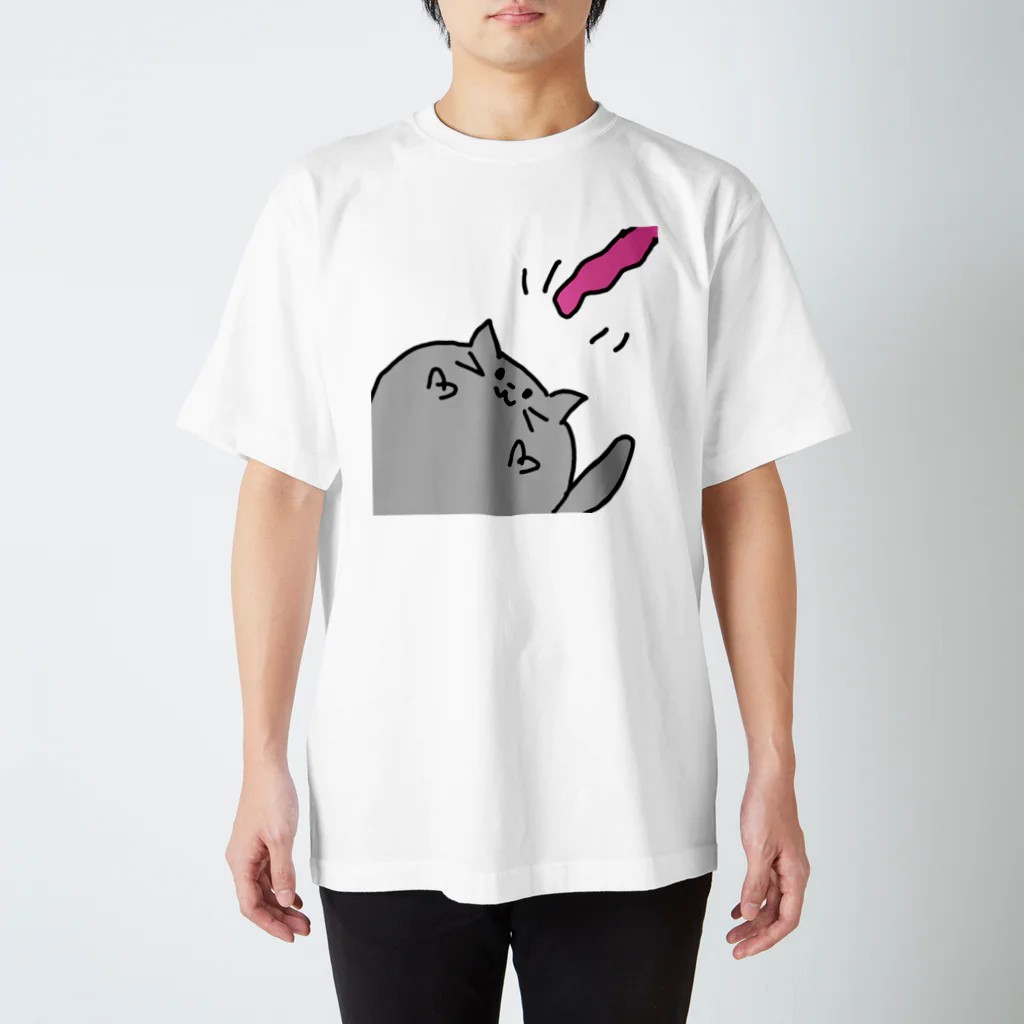 kamomentoのねこじゃらしが取りたいデブにゃん スタンダードTシャツ