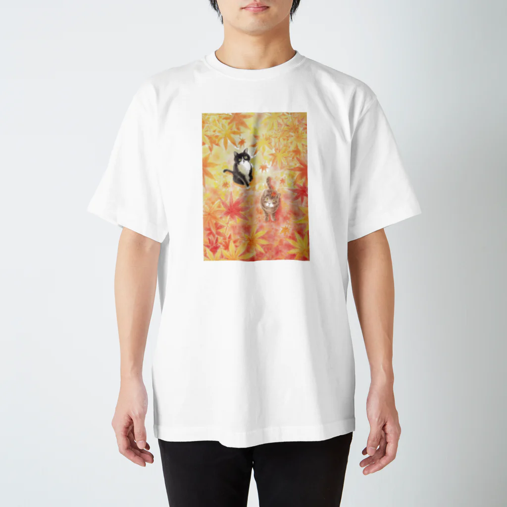Ａｔｅｌｉｅｒ　Ｈｅｕｒｅｕｘのトロとクロの紅葉狩り Regular Fit T-Shirt