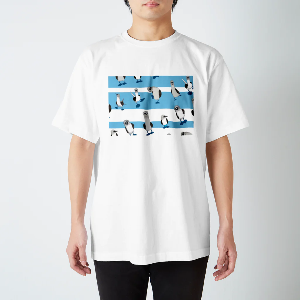 chippitomuのアオアシカツオドリ Regular Fit T-Shirt