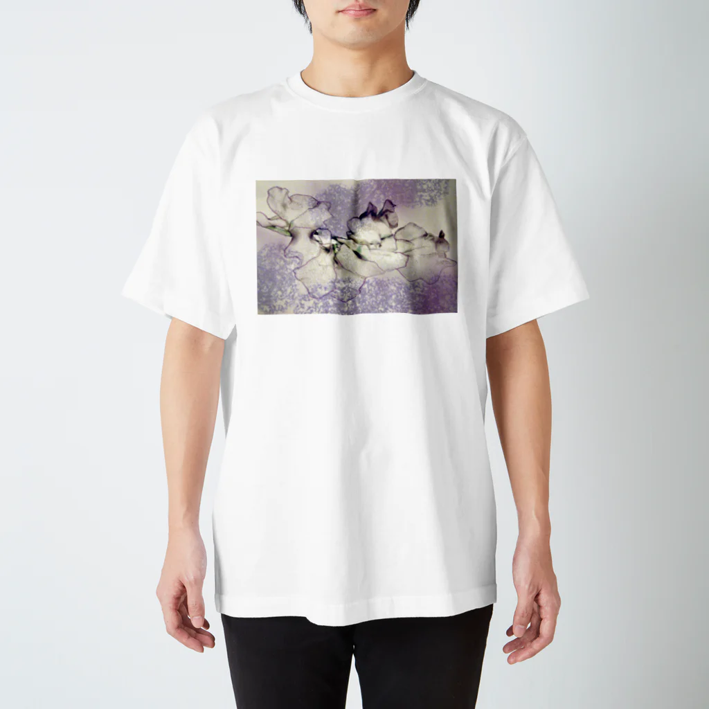 nahoko t.のBlue Flower Regular Fit T-Shirt