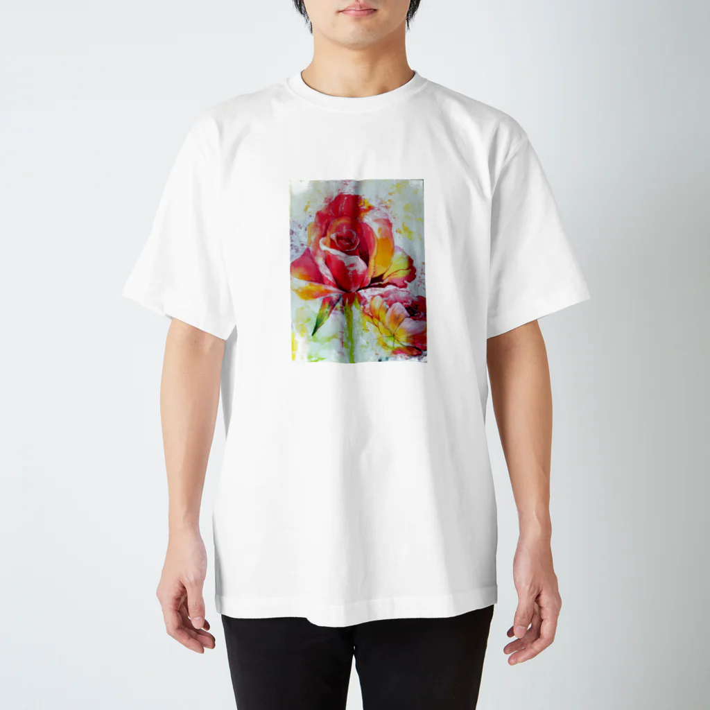 nahoko t.のSweet Roses Regular Fit T-Shirt