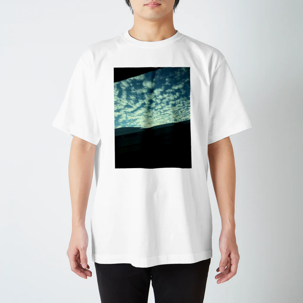 largo_の徳島で撮ったそら Regular Fit T-Shirt