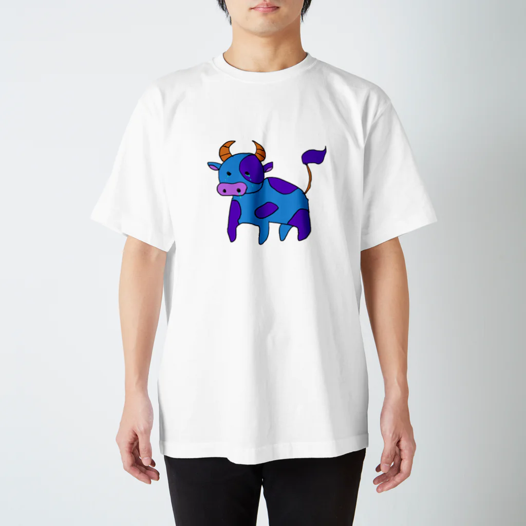 鎧坂のかなしい魔界の牛 スタンダードTシャツ
