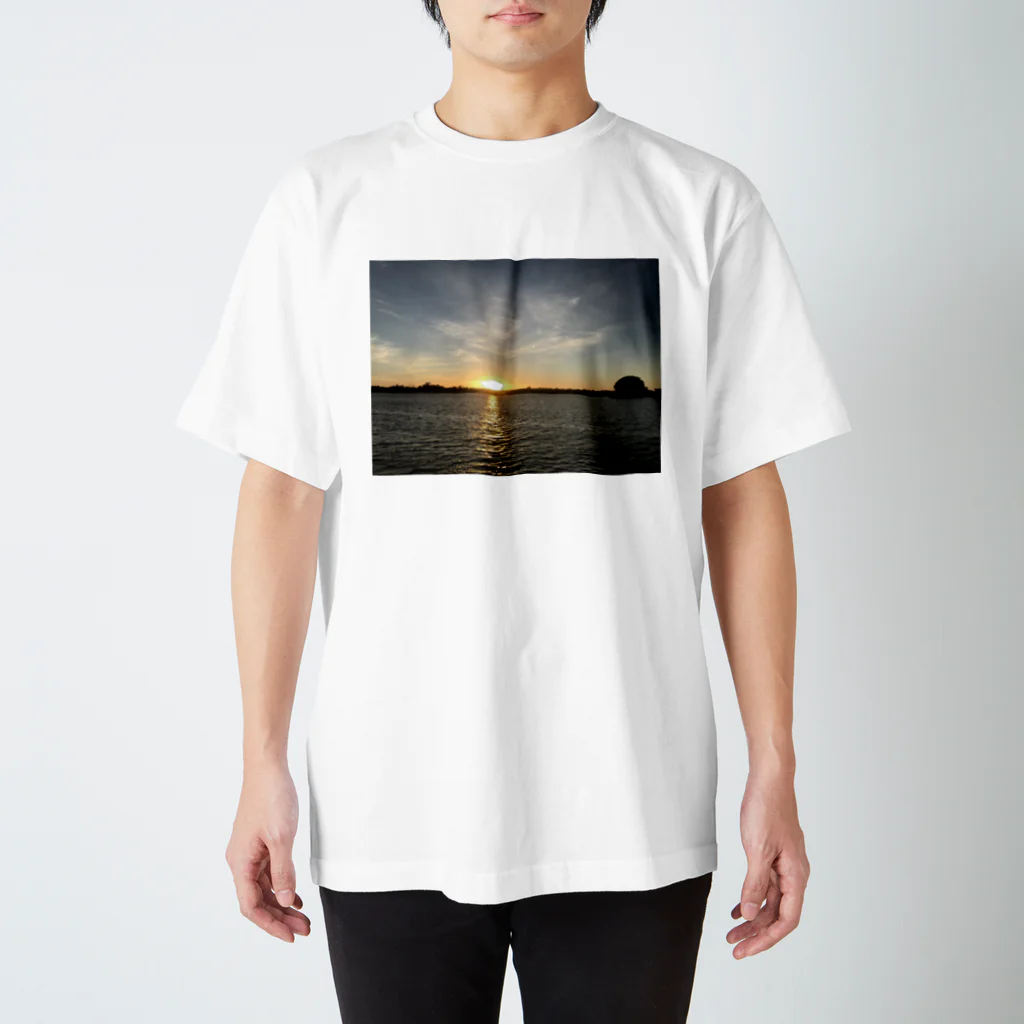 Rino@島の人のSunset Regular Fit T-Shirt