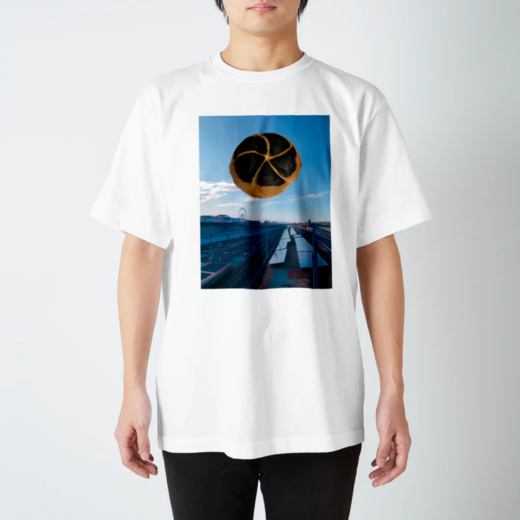 gigajimaの空飛ぶ焦げたカルネ スタンダードTシャツ