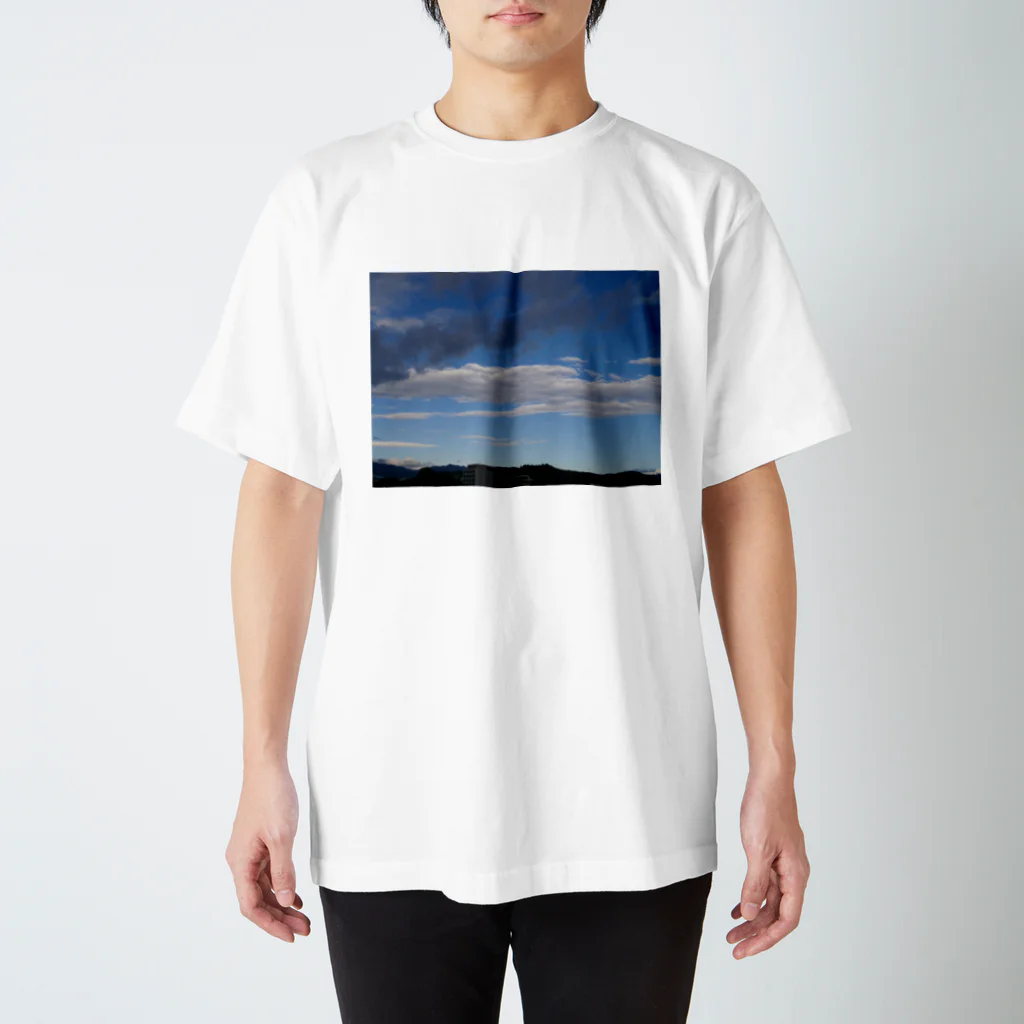 E・M・Iの空 Regular Fit T-Shirt