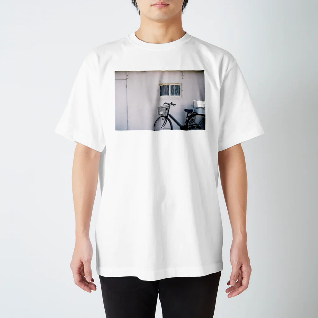 捨身部／Syasinbuの窓とチャリンコ Regular Fit T-Shirt