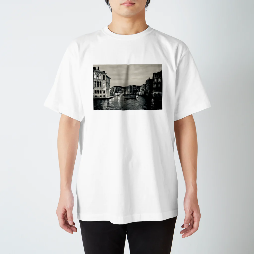 shunnのVenezia Regular Fit T-Shirt