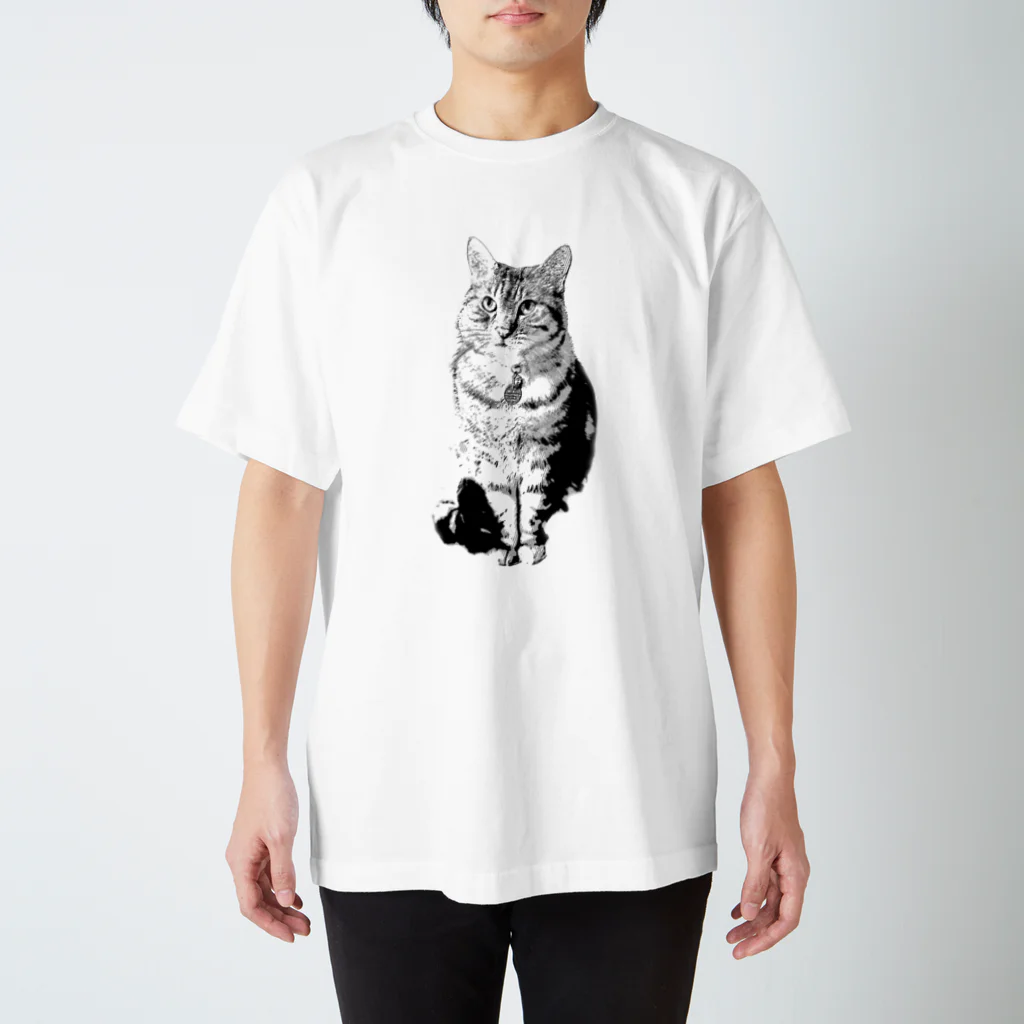 MIKAのかりんちゃんは待ってる Regular Fit T-Shirt