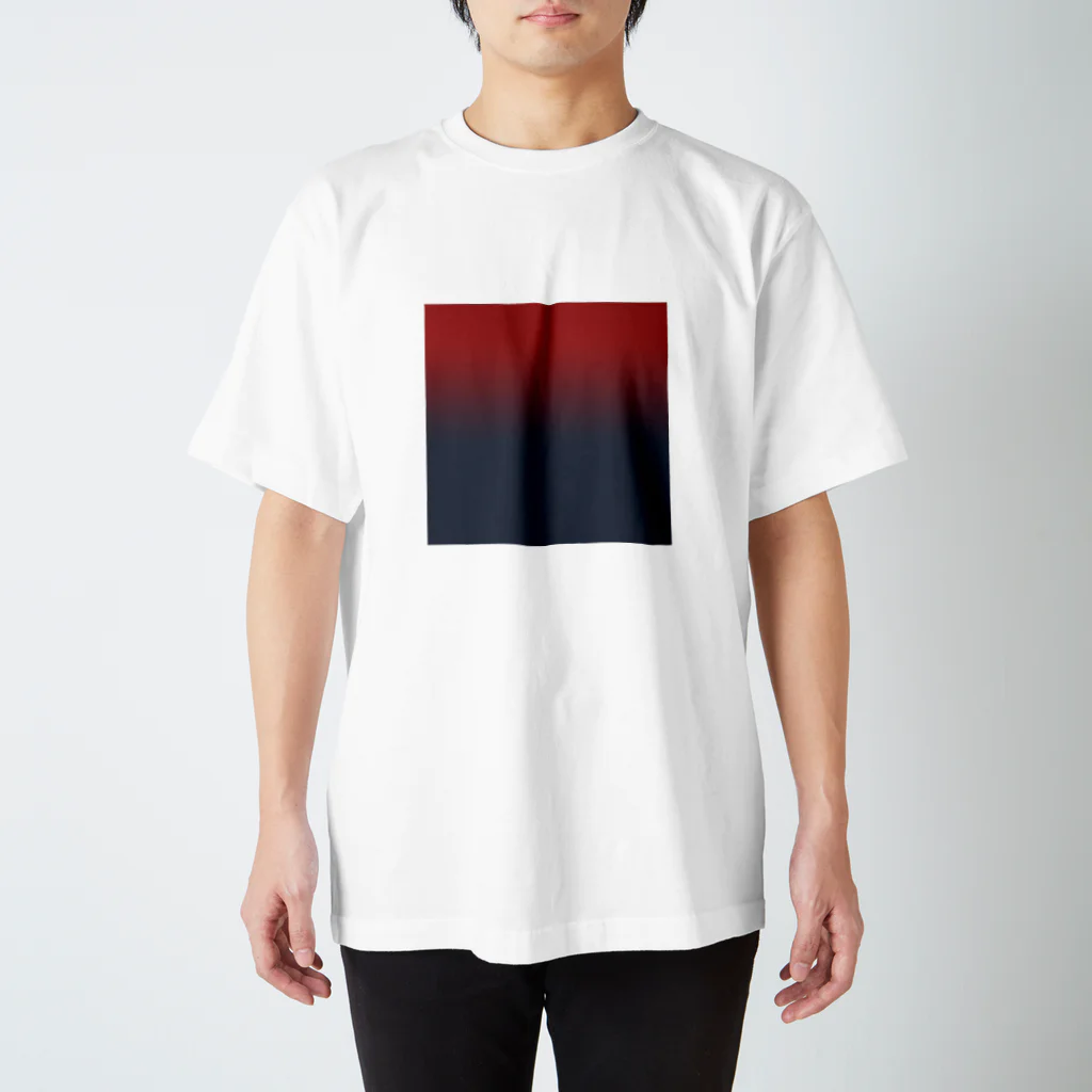 台湾女子のBlue and red  Regular Fit T-Shirt