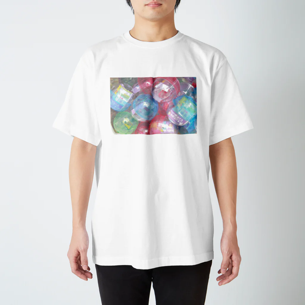 -Micky-のポップなキャンディガチャガチャ Regular Fit T-Shirt