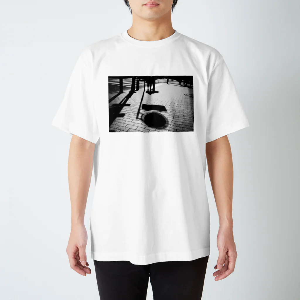 やぎゅのモノクロ Regular Fit T-Shirt