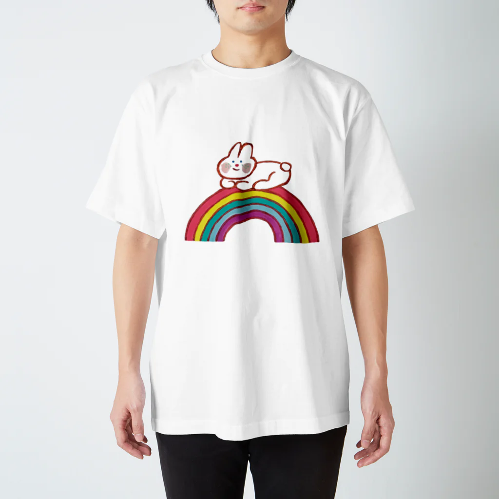 torigaki harukaのにじにのったうさぎ スタンダードTシャツ