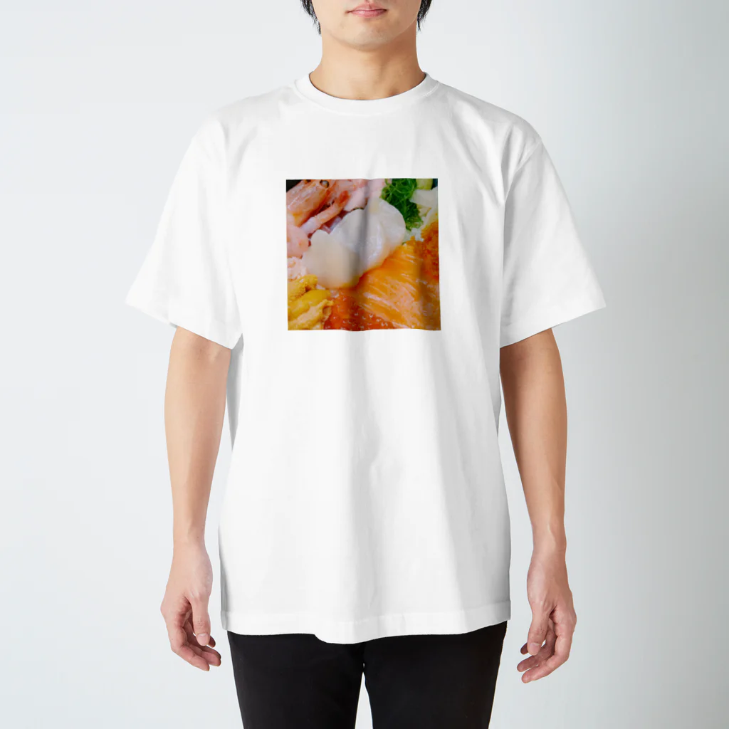 おひるねの海鮮丼 スタンダードTシャツ