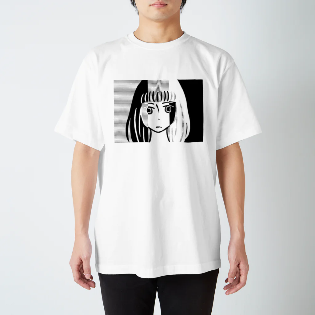 yummi's itemの三重人格ちゃん スタンダードTシャツ