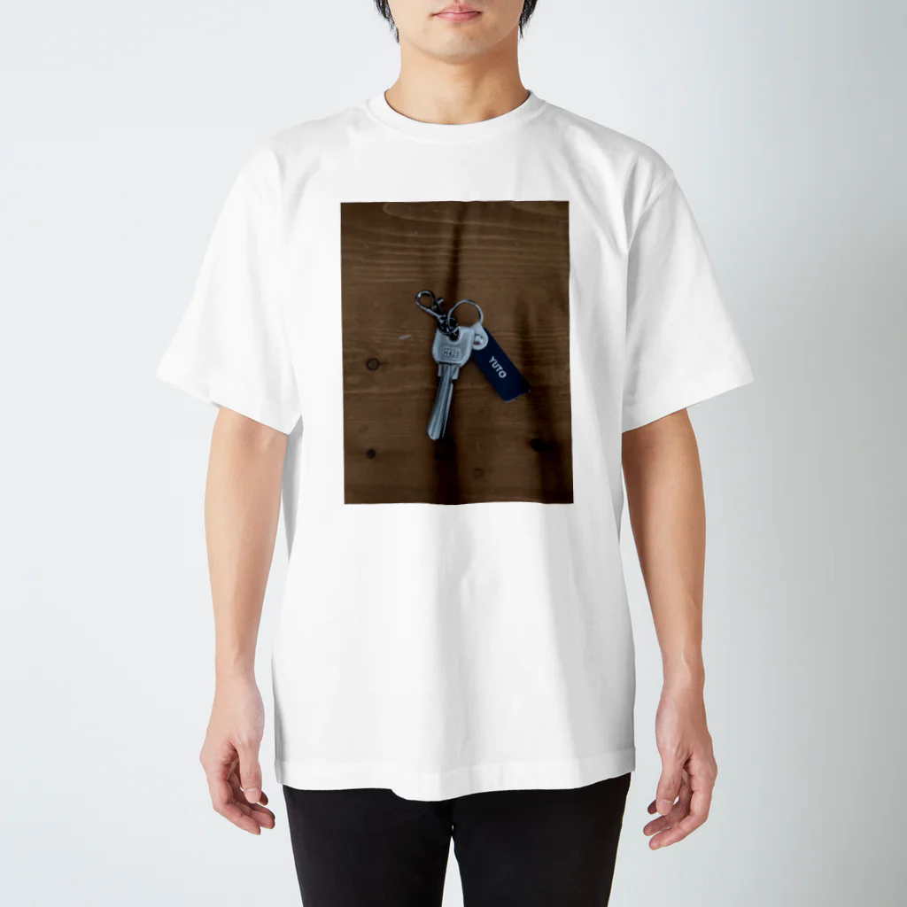 Dear yutoの元カノが置いていきそうな鍵 スタンダードTシャツ