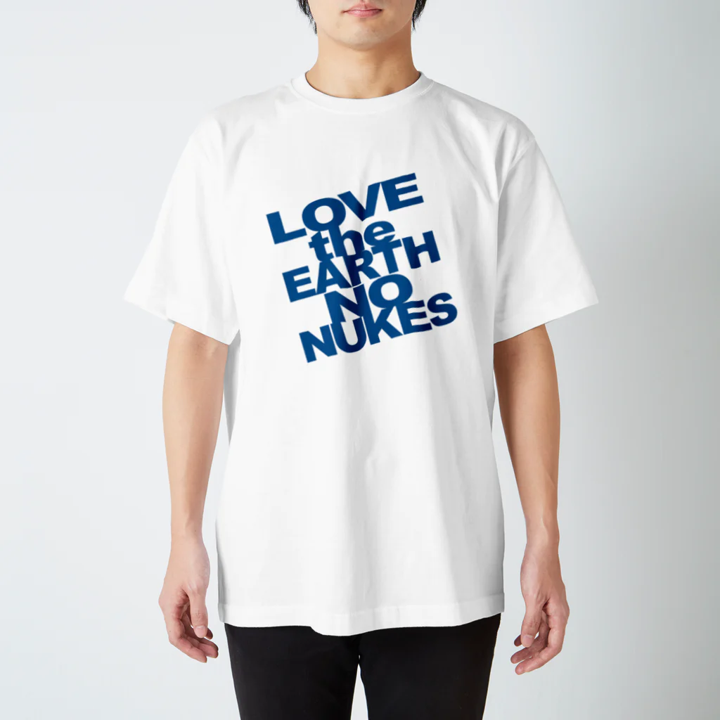 Two Doors Store  (feat.TeamLINKS）のNewT LOVE the EARTH NO NUKES  Regular Fit T-Shirt