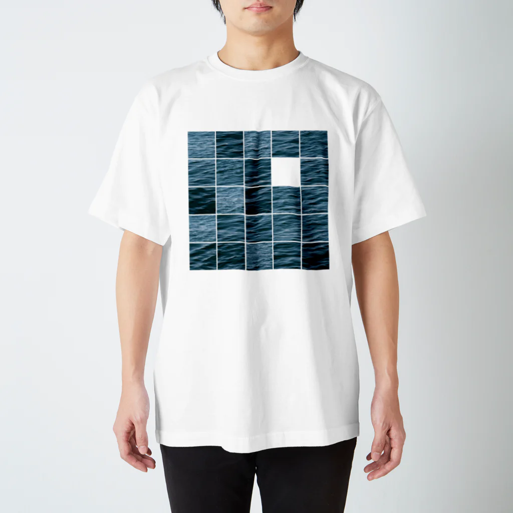 tag worksのSurface PUZZLE TEE (schottky defect)/White スタンダードTシャツ