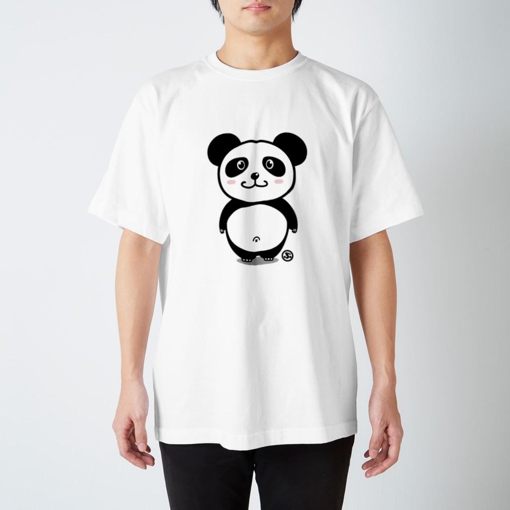 ブラックマスクのかわいいでべそパンダ Regular Fit T-Shirt