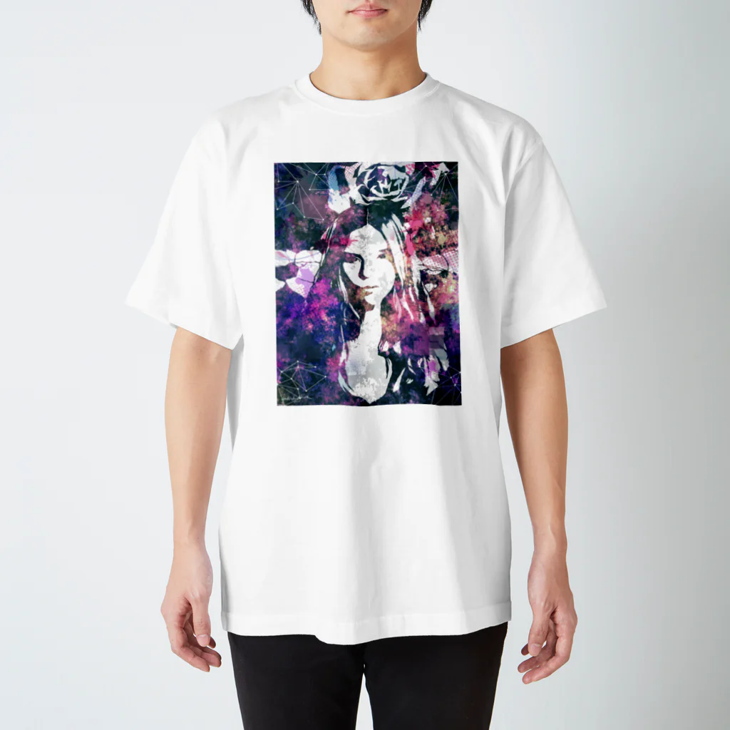 Yukinko Akira factoryのgirl#7 Regular Fit T-Shirt