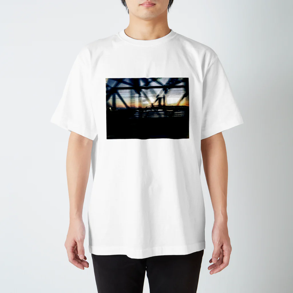 Ttkの鉄橋 Regular Fit T-Shirt