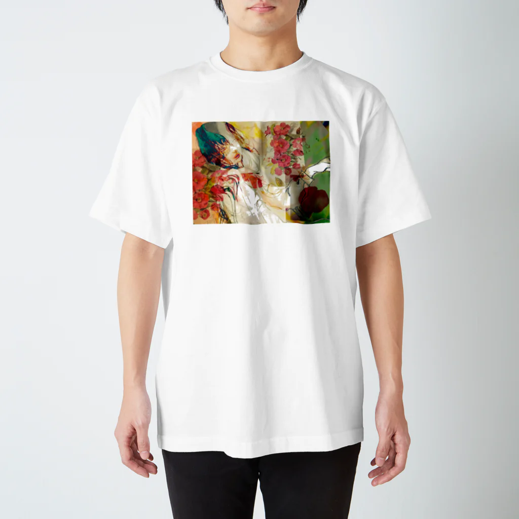 ヒカリタケウチの椿姫 Regular Fit T-Shirt