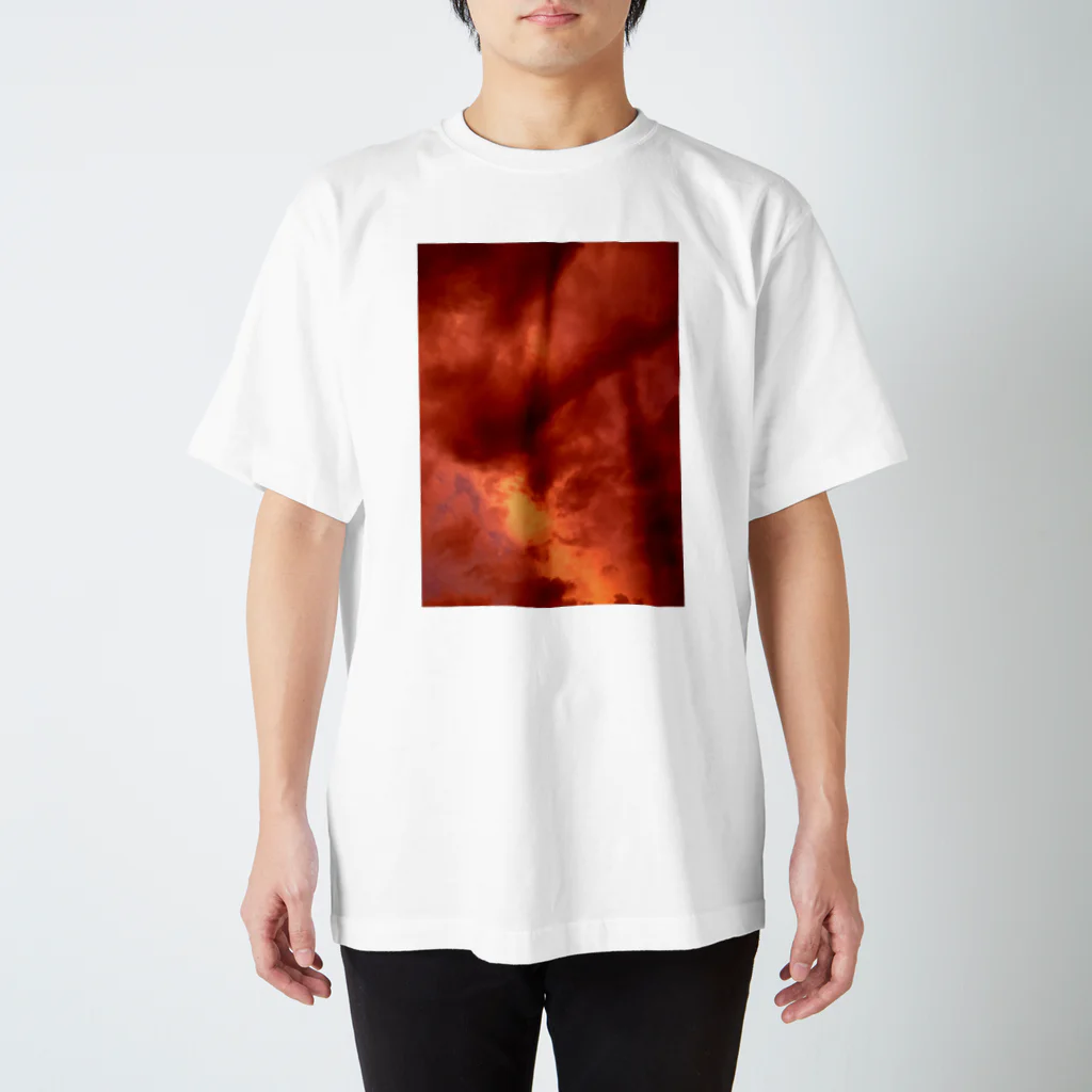 古春一生(Koharu Issey)の夕焼けに喰べられた。 スタンダードTシャツ