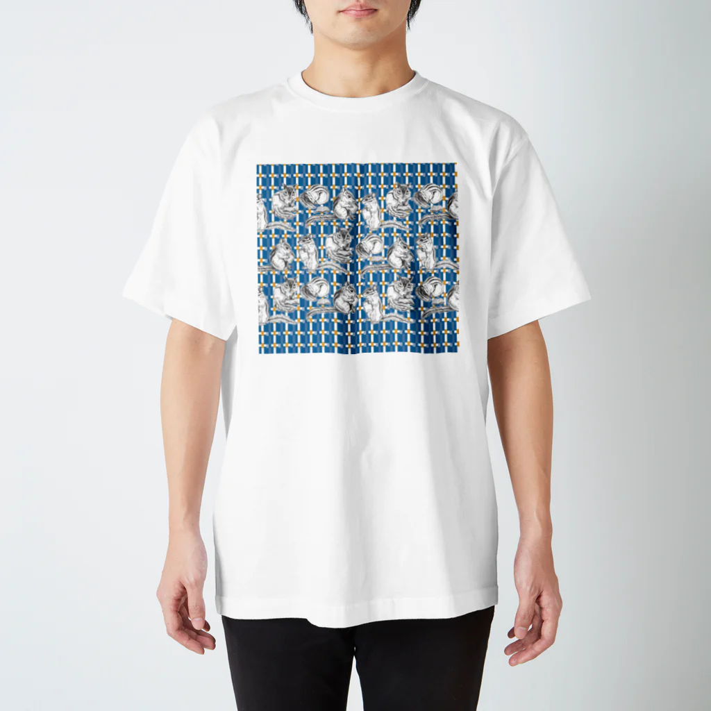 “little shop”福士悦子の本を読むリス Regular Fit T-Shirt