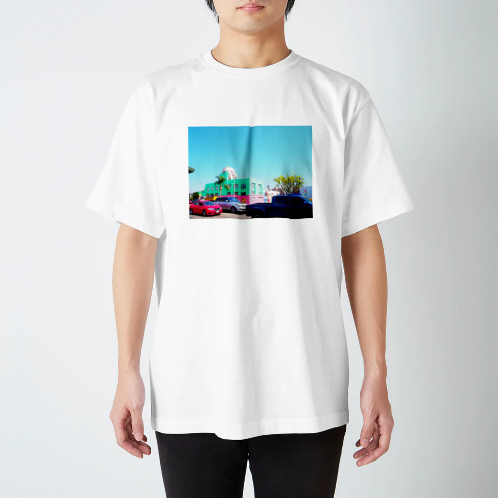 堕天使ストアのかわいい建物 スタンダードTシャツ