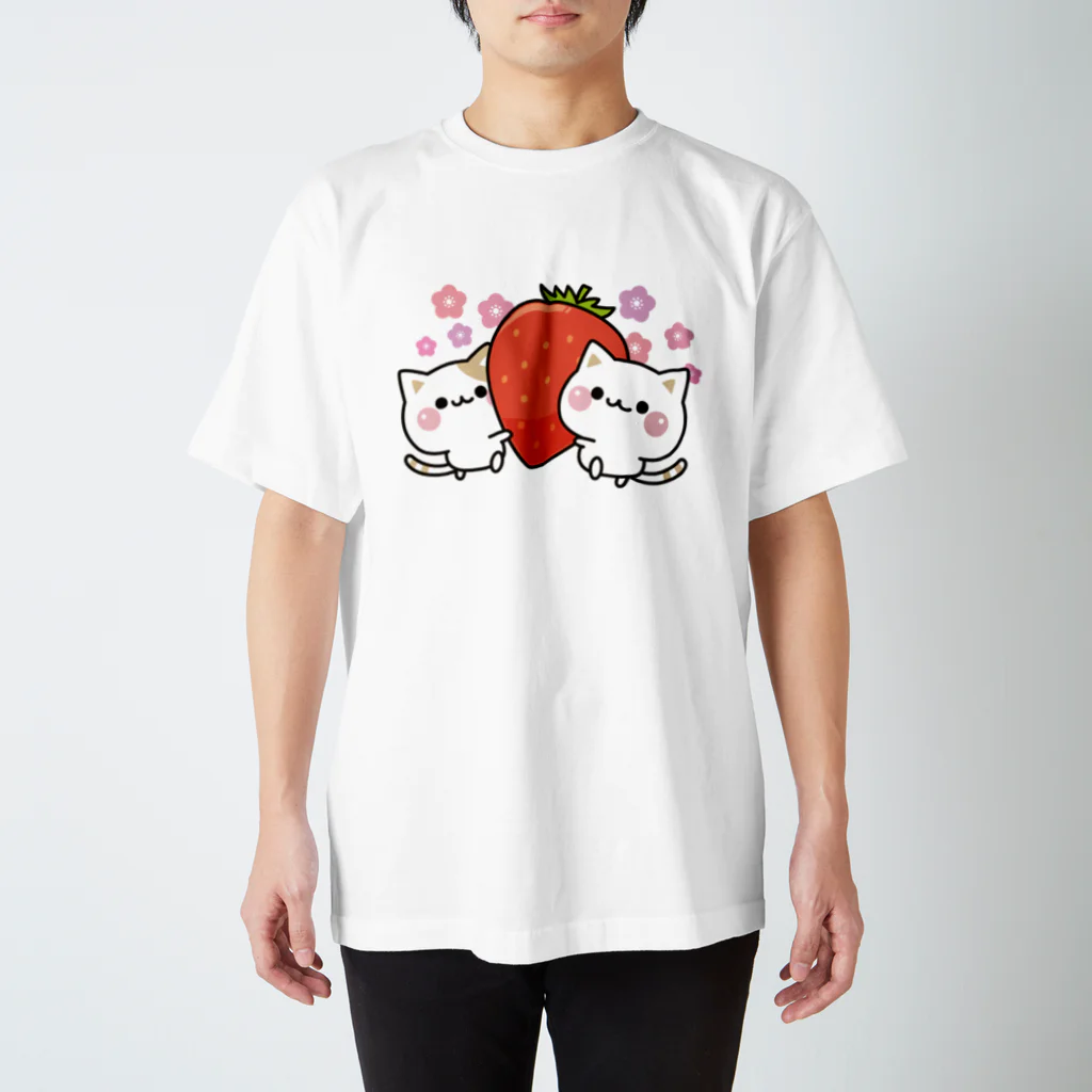 DECORの気づかいのできるネコ　いちごver. スタンダードTシャツ