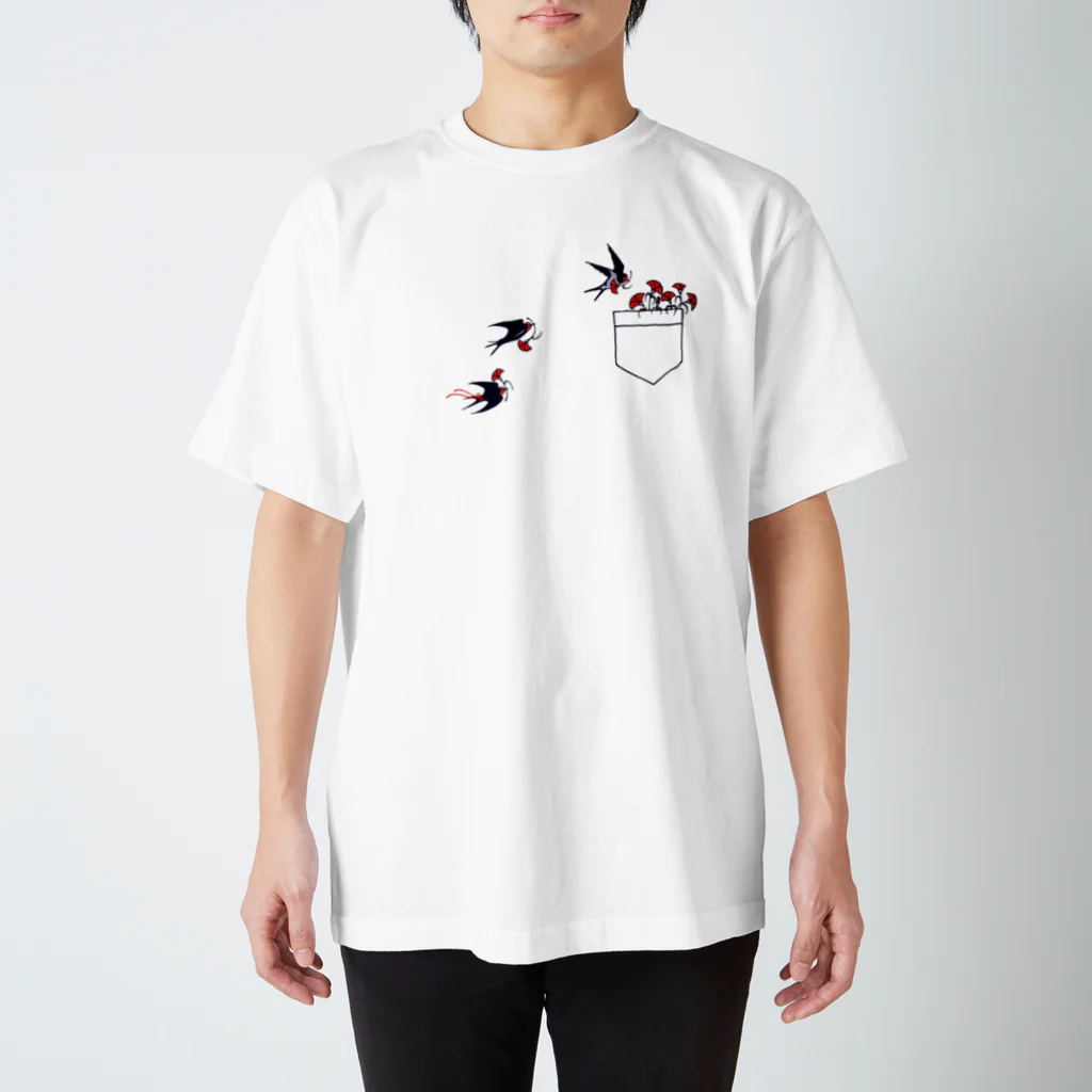 Drecome_Designのツバメとカーネーション Regular Fit T-Shirt
