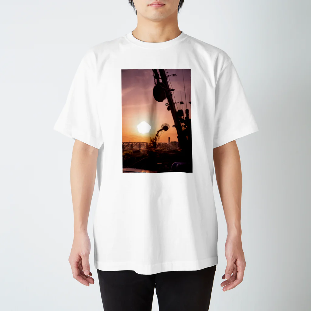 写真プリントの夕焼け小焼け スタンダードTシャツ