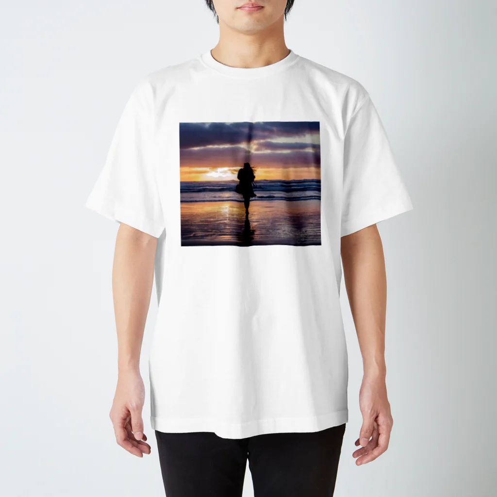 TOMO_8888の美しい夕日 スタンダードTシャツ