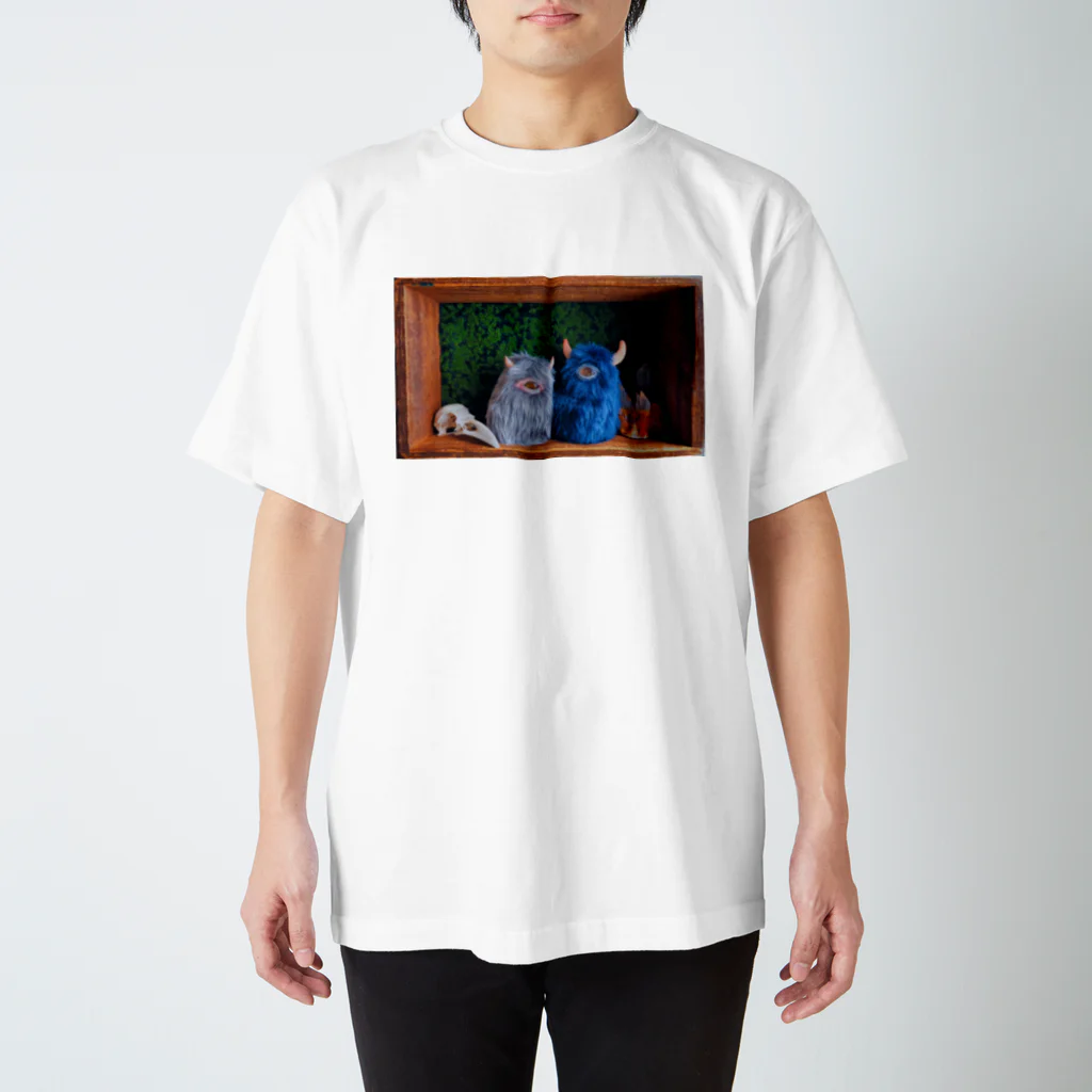 飯野 モモコのkooni stay at home Regular Fit T-Shirt