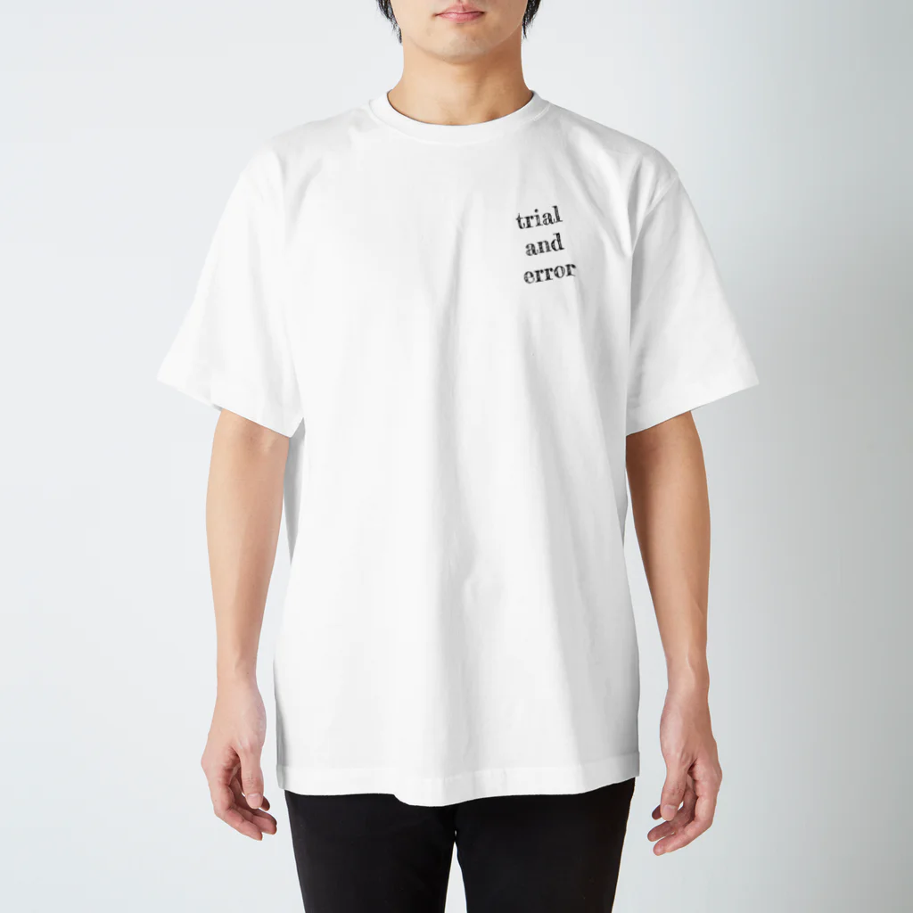 Trial and errorの黒ロゴ１２ Regular Fit T-Shirt