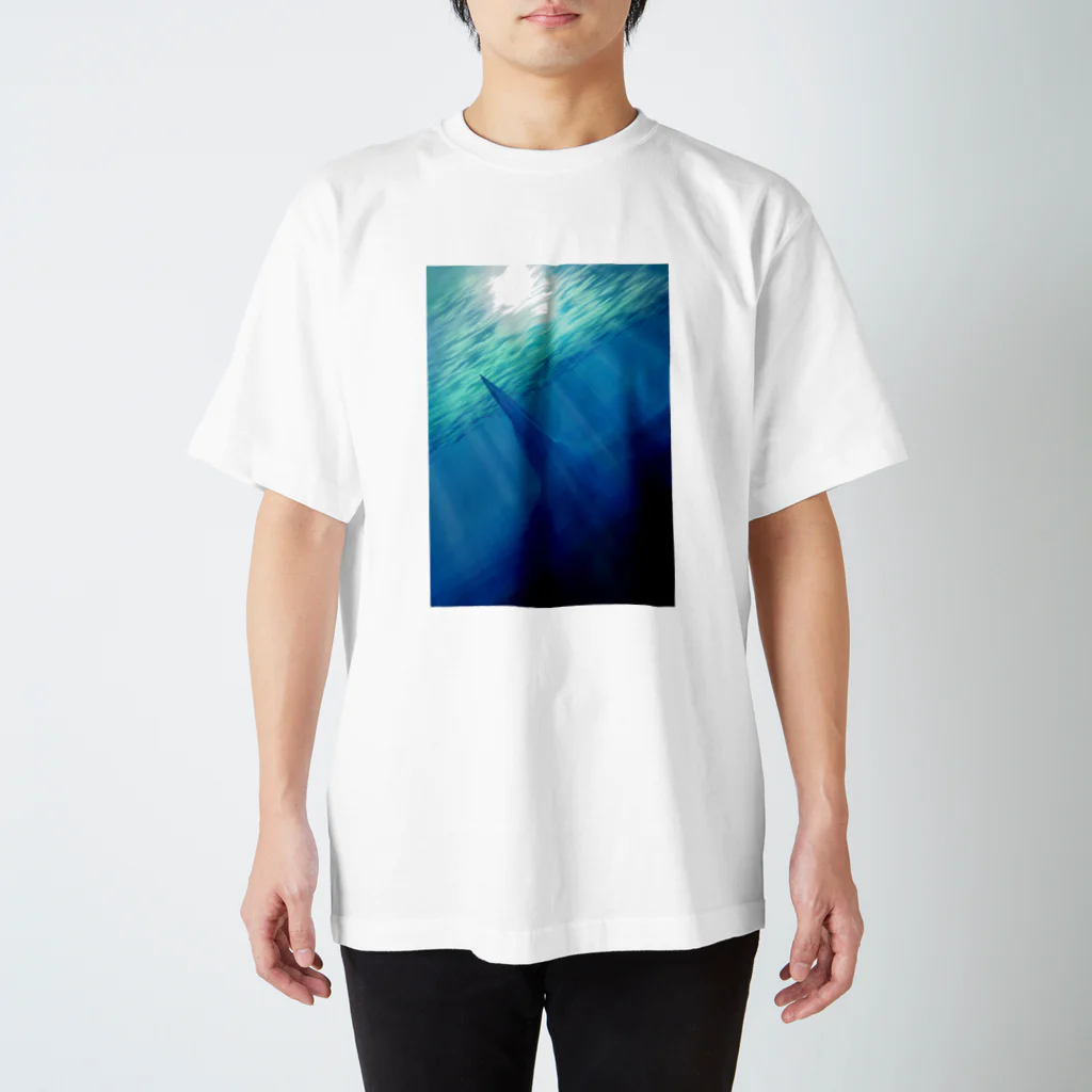 ドリルあたまの海の底より迫るもの。 Regular Fit T-Shirt