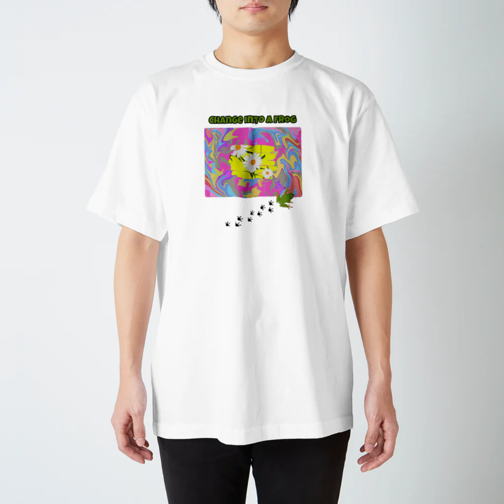 MoMoのChange into a frog （前） スタンダードTシャツ